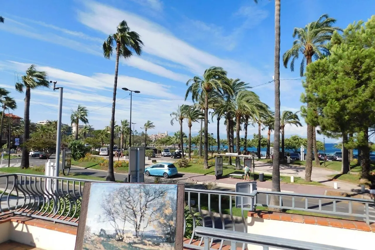 Superb T4 'Port Aubernon' With Sea View Air Conditioningparking And Pool Apartment Antibes 0*,  France